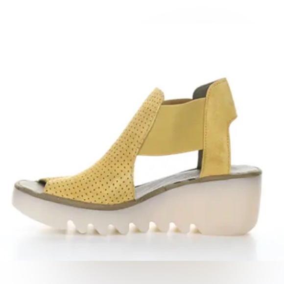 FLY LONDON WOMEN'S BIGA412FLY LIGHTWEIGHT WEDGE ROUND TOE PULL-ON SANDAL size 39 - Picture 2 of 6